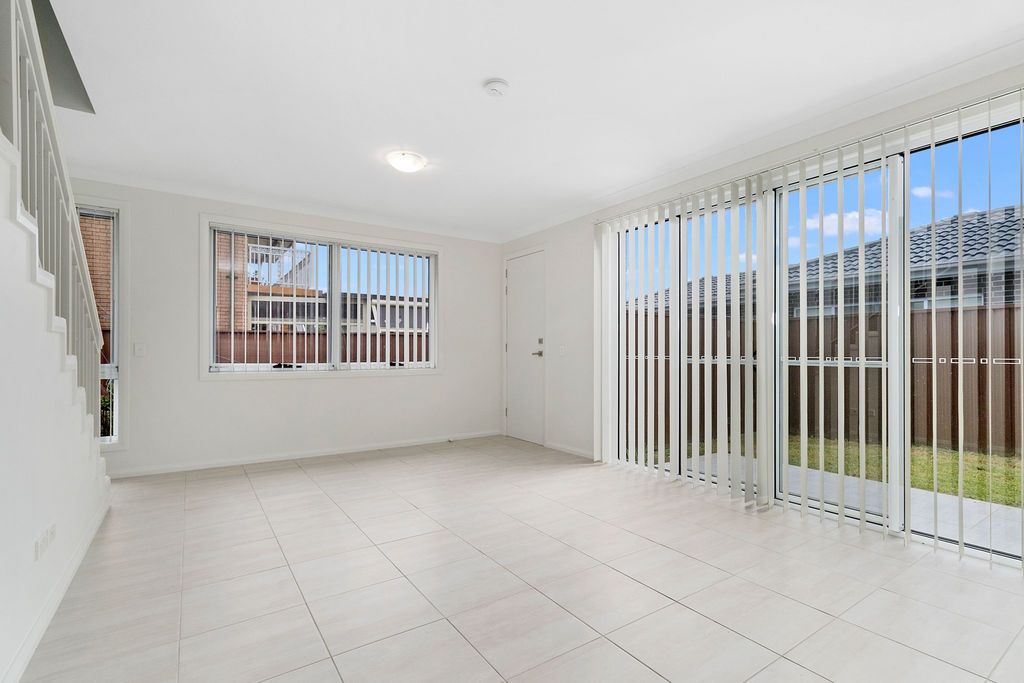 2/262 Newbridge Road, Moorebank NSW 2170, Image 2