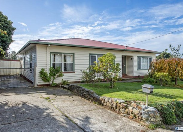 6 Lyons Street, Hillcrest TAS 7320