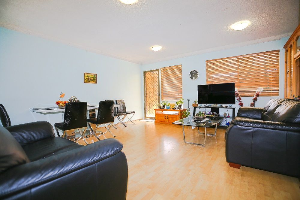 4/34A Saywell Road, Macquarie Fields NSW 2564, Image 1