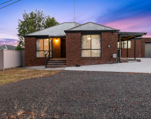 4 Recreation Road, Mount Clear VIC 3350