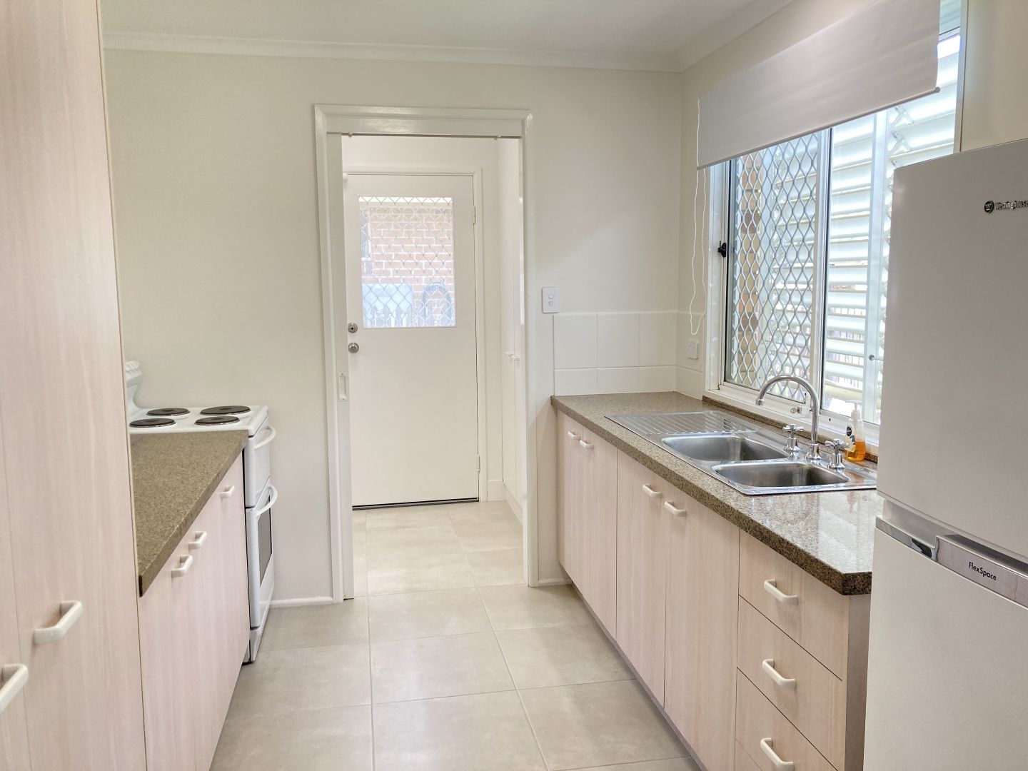 Unit 1/62 Dalton St, Kippa-Ring QLD 4021, Image 2