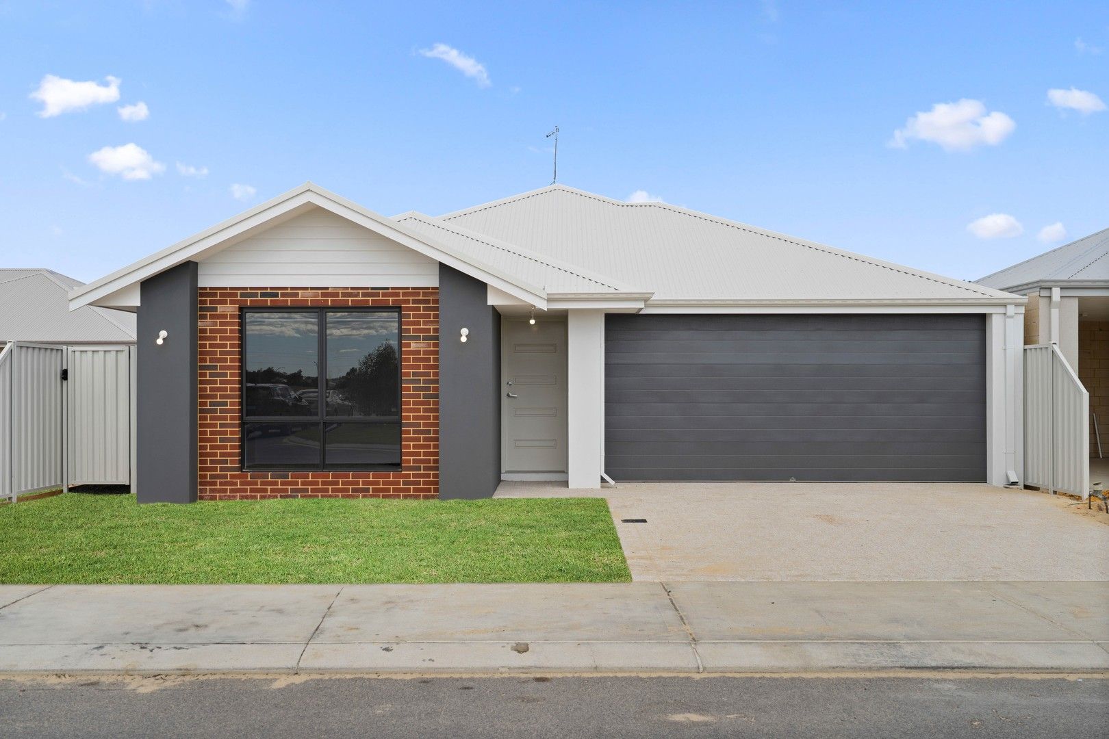 3 bedrooms House in 4 Platform Loop BRABHAM WA, 6055
