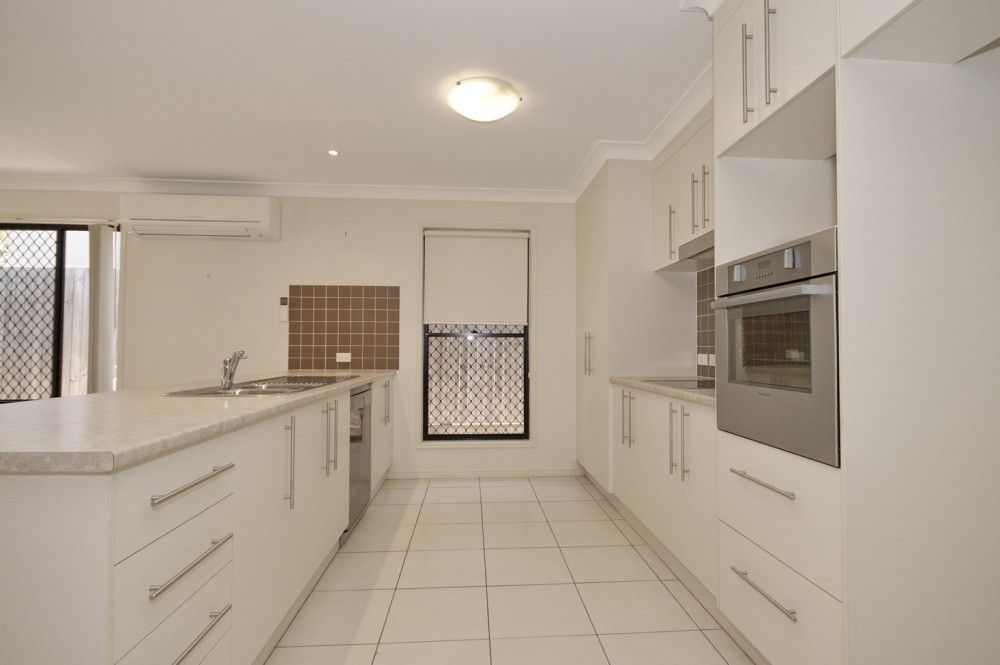 103 Kamarin Street, Manly West QLD 4179, Image 2