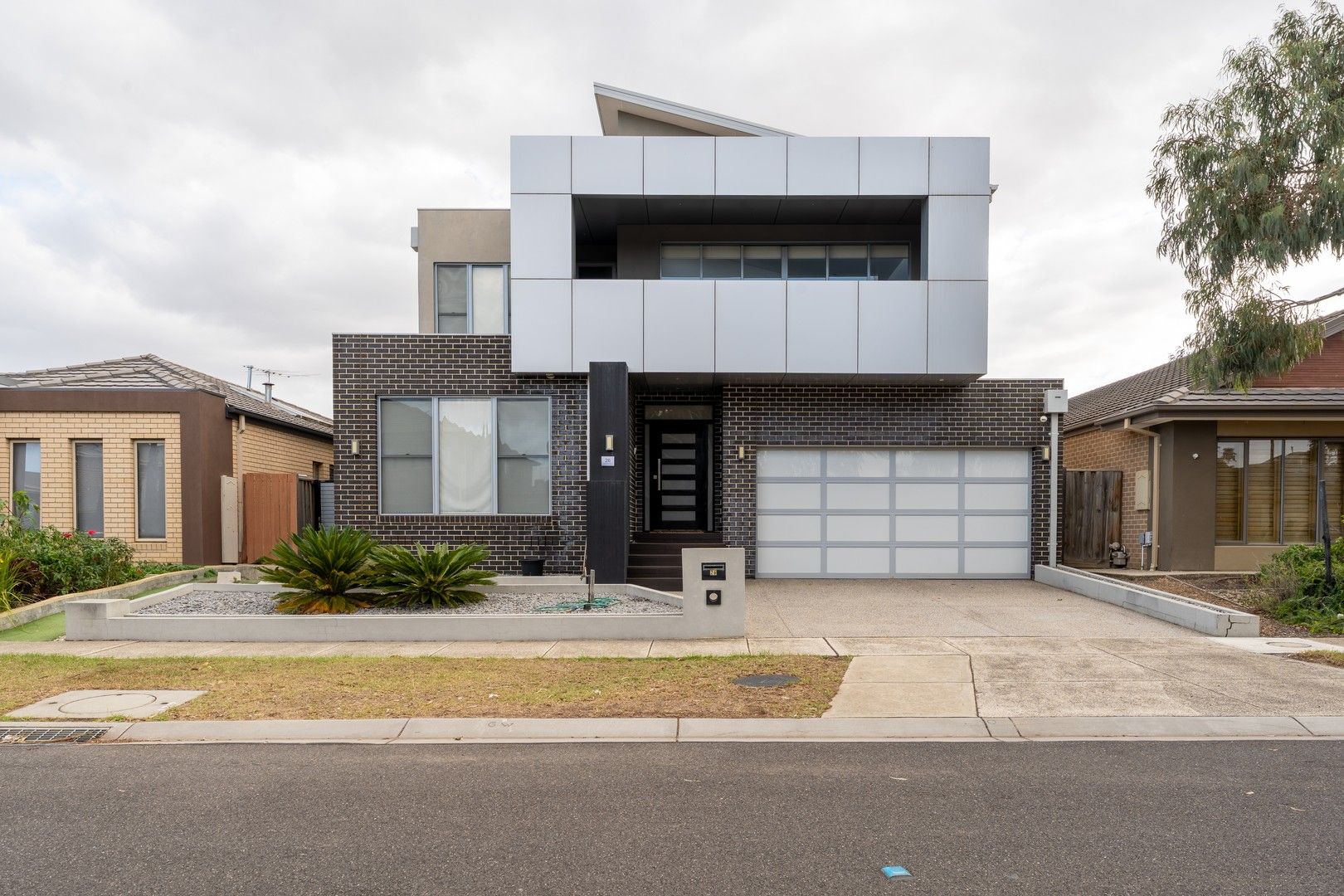 4 bedrooms House in 26 Berington Drive WILLIAMS LANDING VIC, 3027
