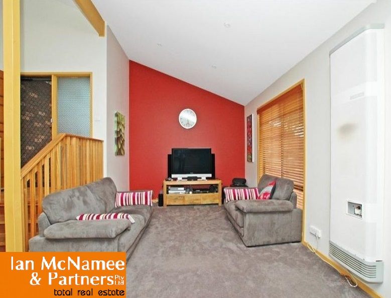 6/12 Lazarus Cresent, Queanbeyan NSW 2620, Image 1