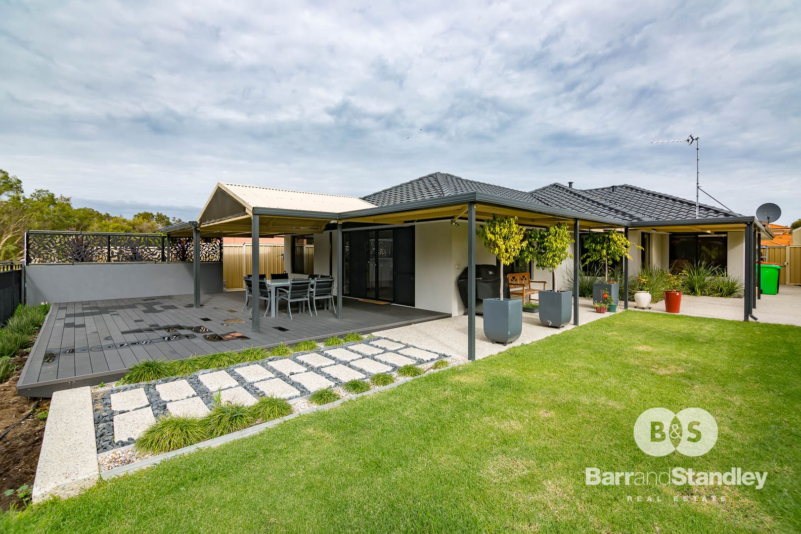 13 Gleneagles Way, Pelican Point WA 6230, Image 2