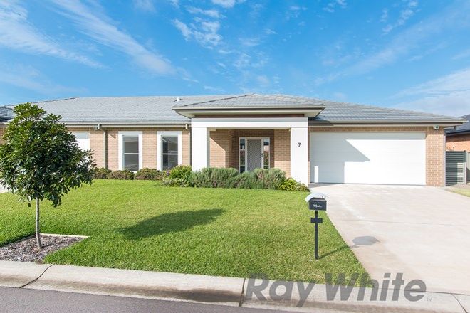 Picture of 14 Cockatoo Court, FULLERTON COVE NSW 2318