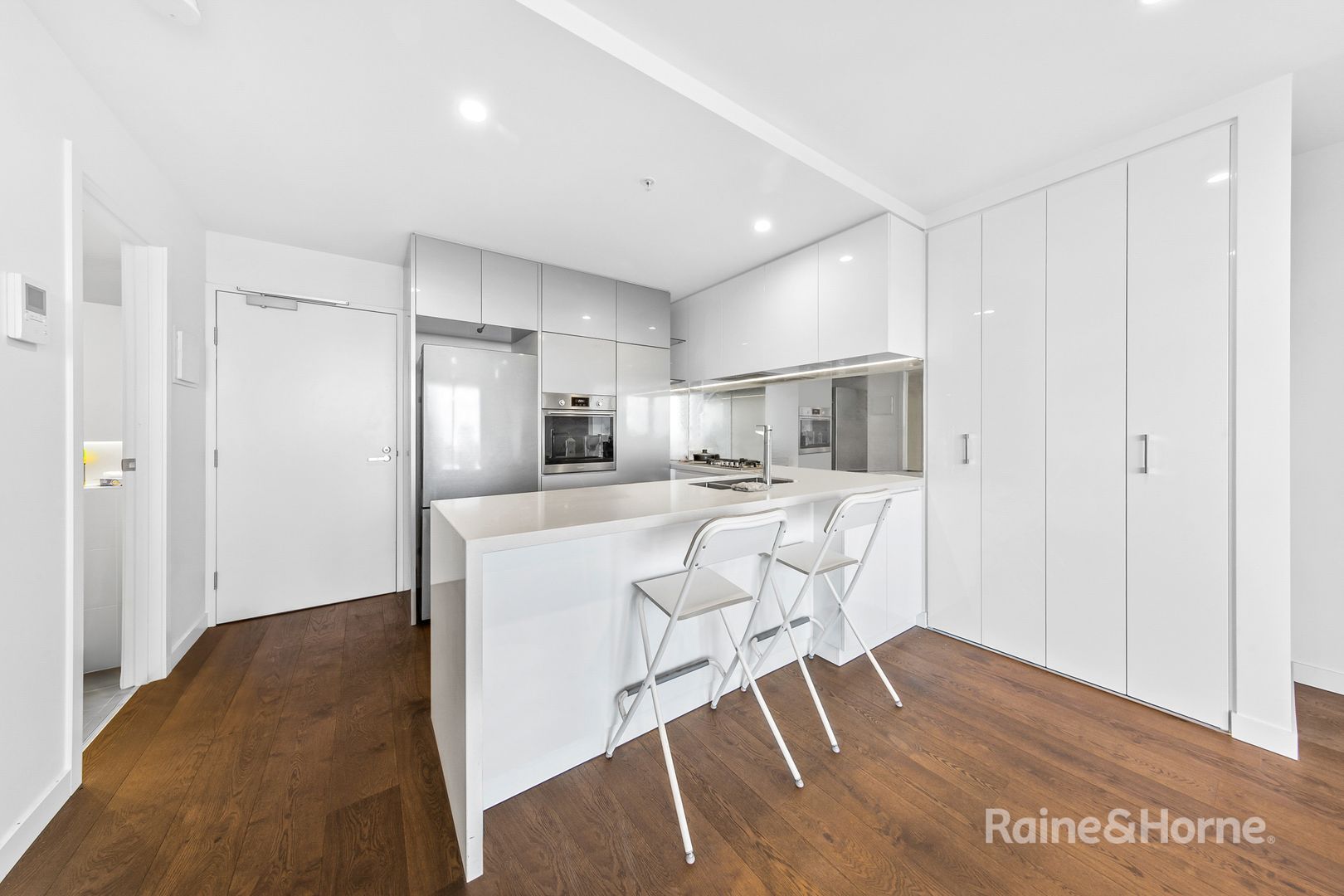 908/58 Villiers St, North Melbourne VIC 3051, Image 2