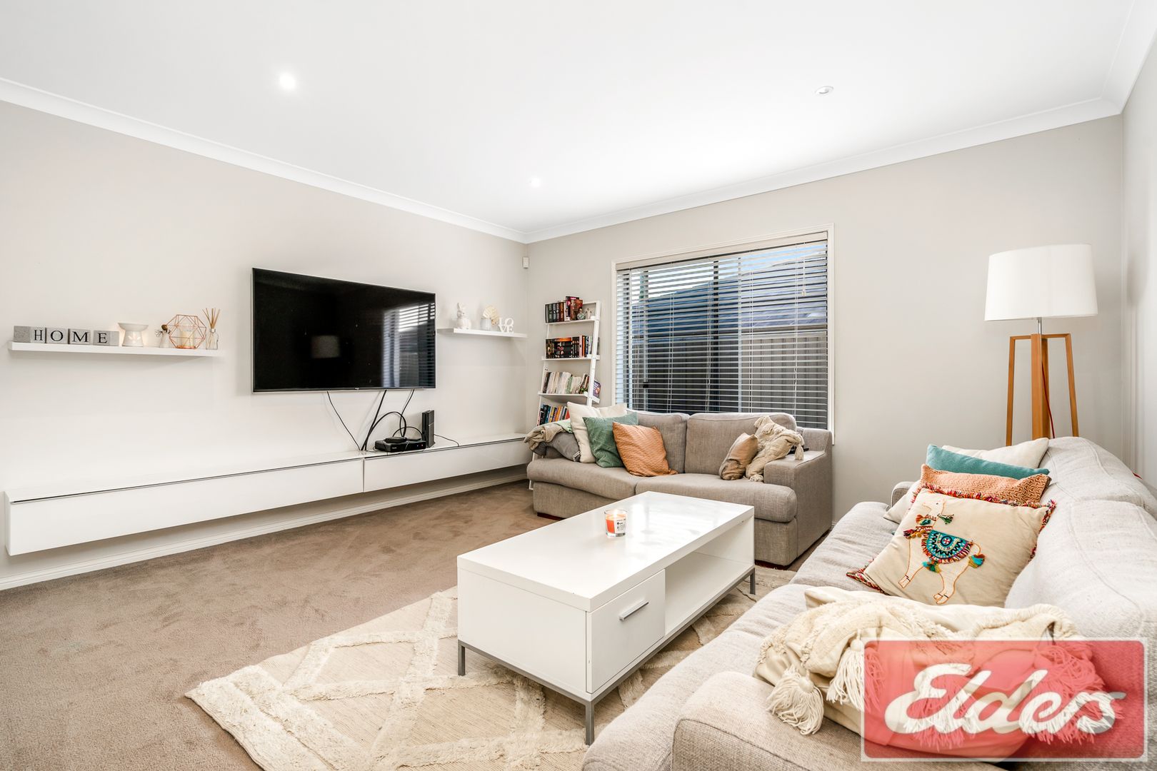 6 Buttercup Street, Claremont Meadows NSW 2747, Image 2