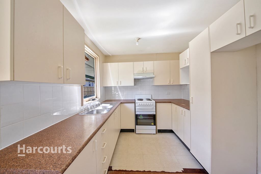 7 Falkiner Way, Airds NSW 2560, Image 1