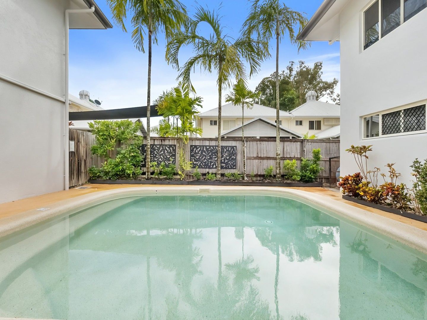 2 bedrooms Apartment / Unit / Flat in 8/30 Oliva St PALM COVE QLD, 4879