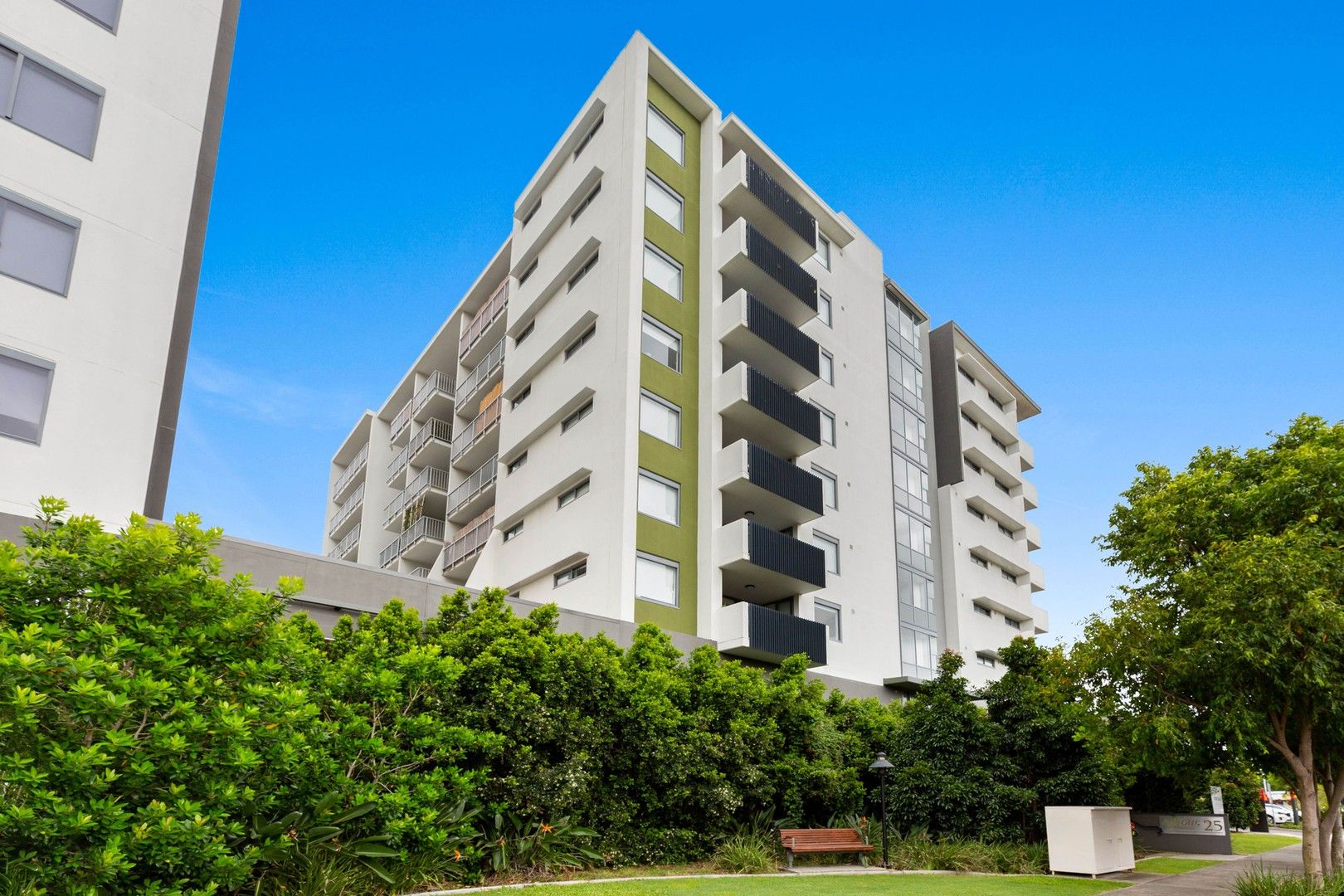 1 bedrooms Apartment / Unit / Flat in 1403/25 Charlotte Street CHERMSIDE QLD, 4032