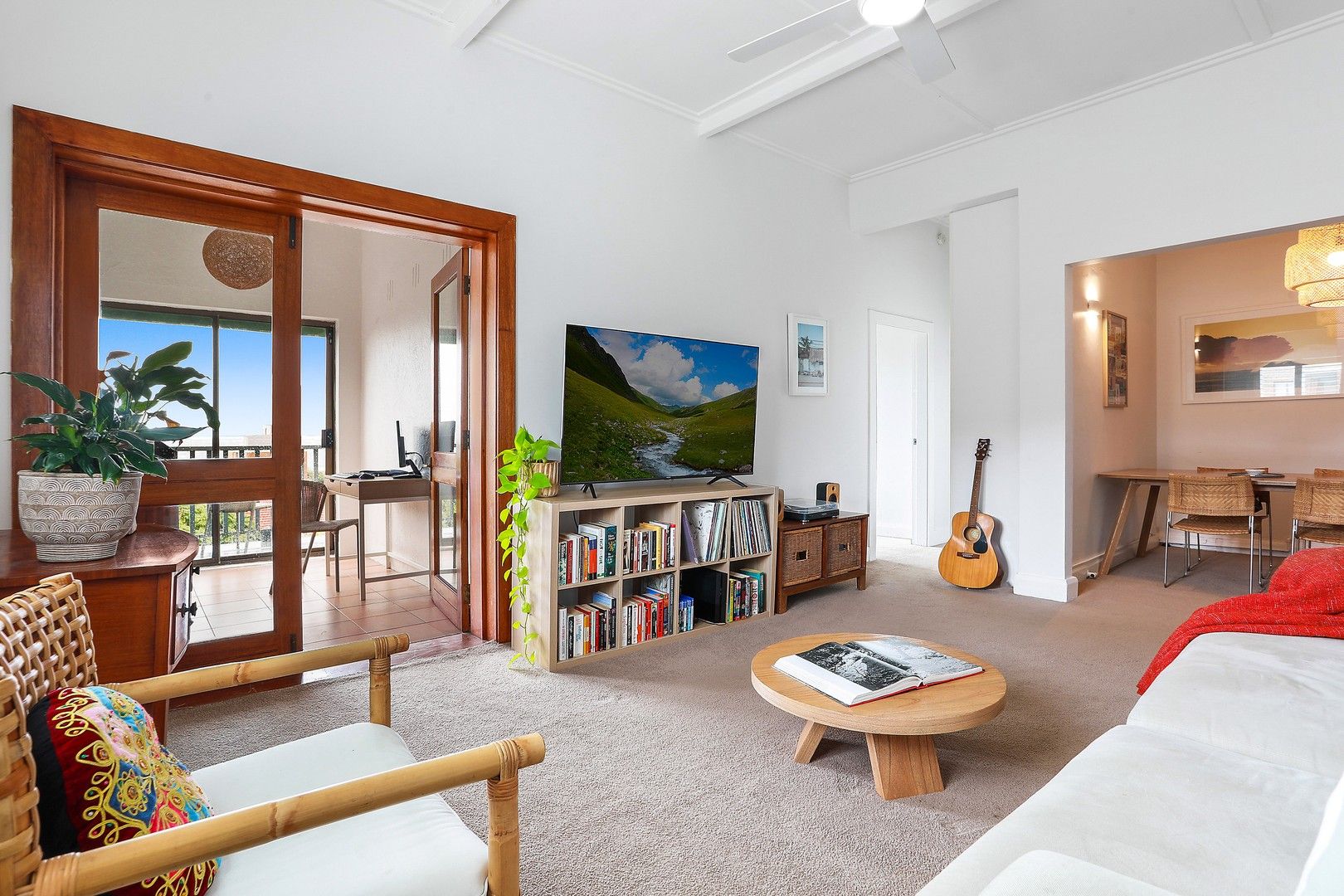2 bedrooms Apartment / Unit / Flat in 5/1a Castlefield Street BONDI NSW, 2026