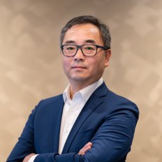 Patrick Pu, Sales representative