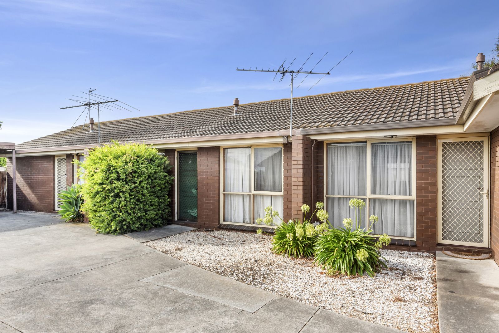 1-3/251 Wilsons Road, St Albans Park VIC 3219, Image 0