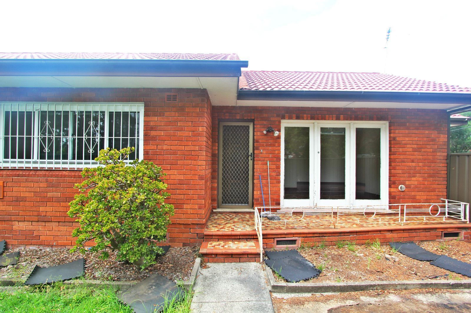 64 Cahill Street, Beverly Hills NSW 2209 House For Rent Domain