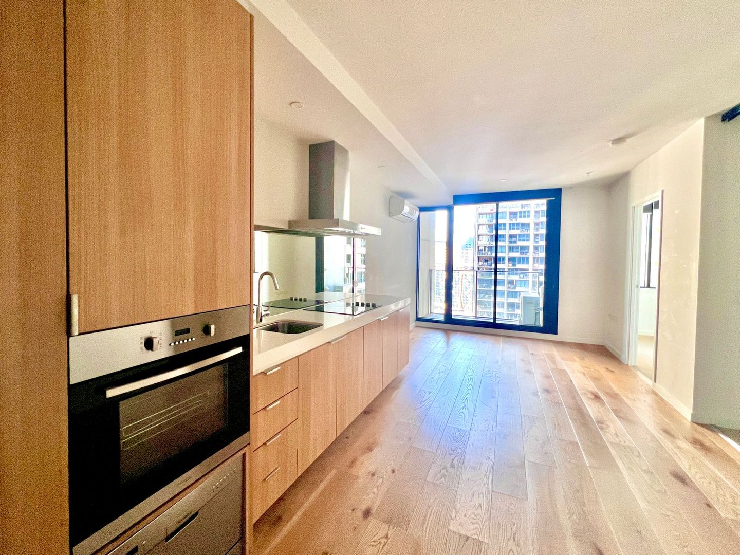 2207/11 Rose Lane, Melbourne VIC 3000