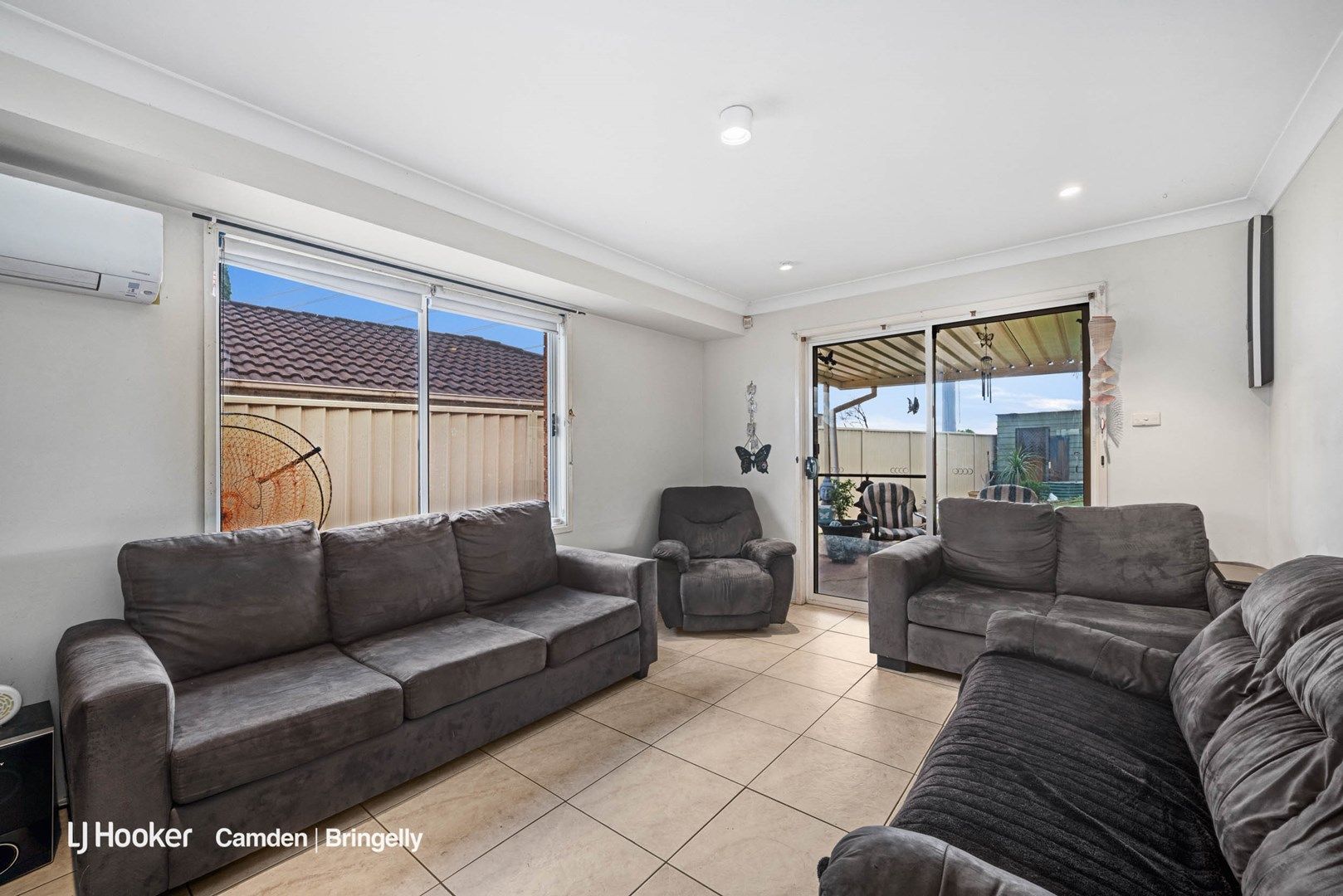 2/15 Porter Street, Minto NSW 2566, Image 2