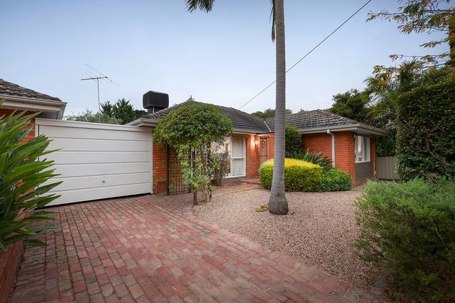 Picture of 26 Langs Road, IVANHOE VIC 3079