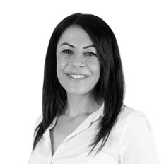 Lina Alyas, Property manager