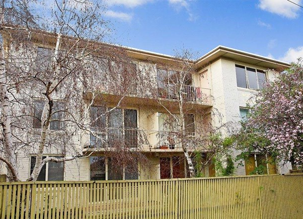 2/96 Glass Street, Essendon VIC 3040