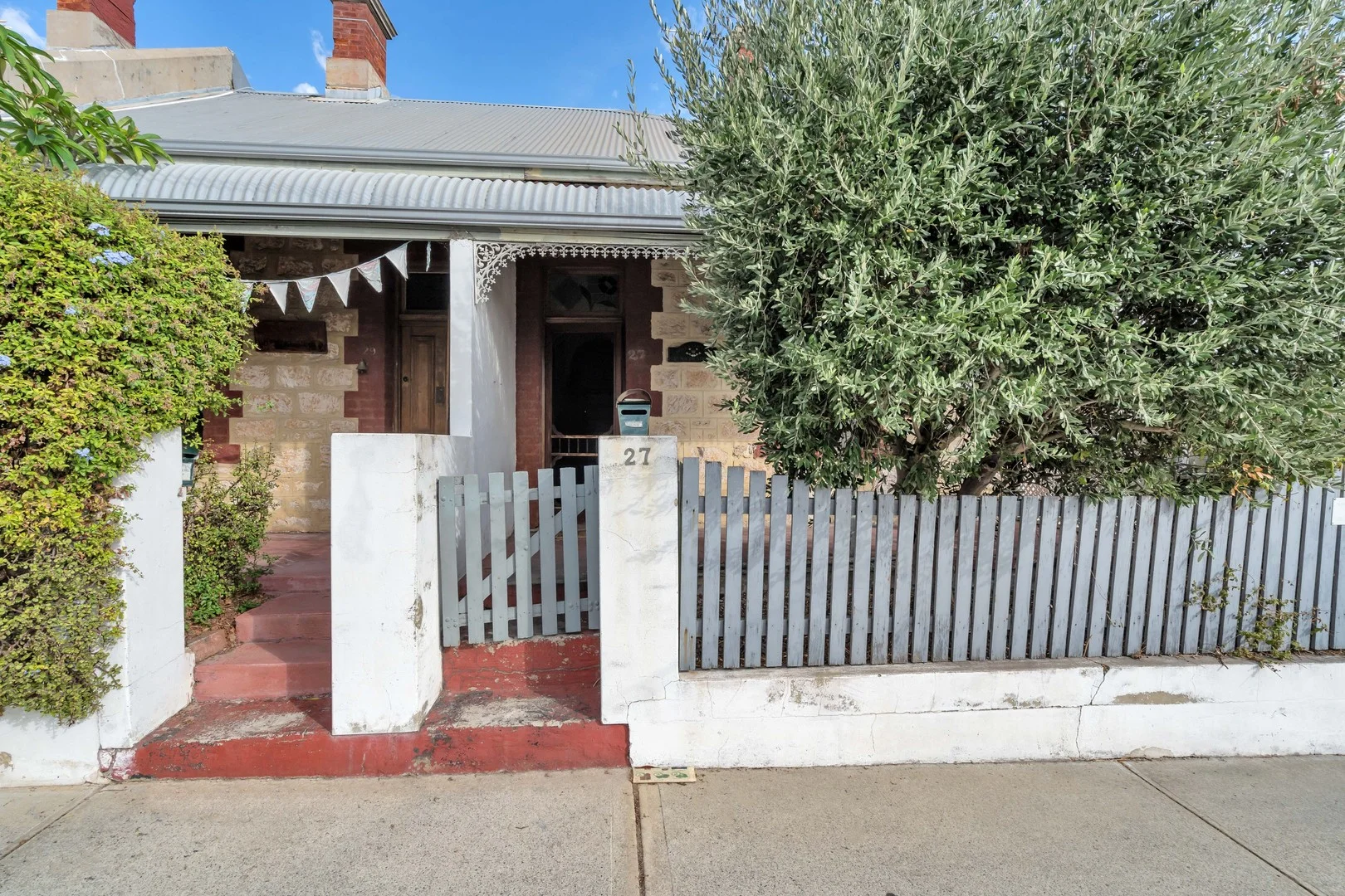 27 South Street, South Fremantle WA 6162