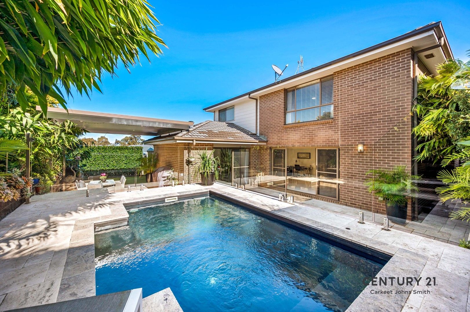 5 bedrooms House in 4 Yuruga Street WARNERS BAY NSW, 2282