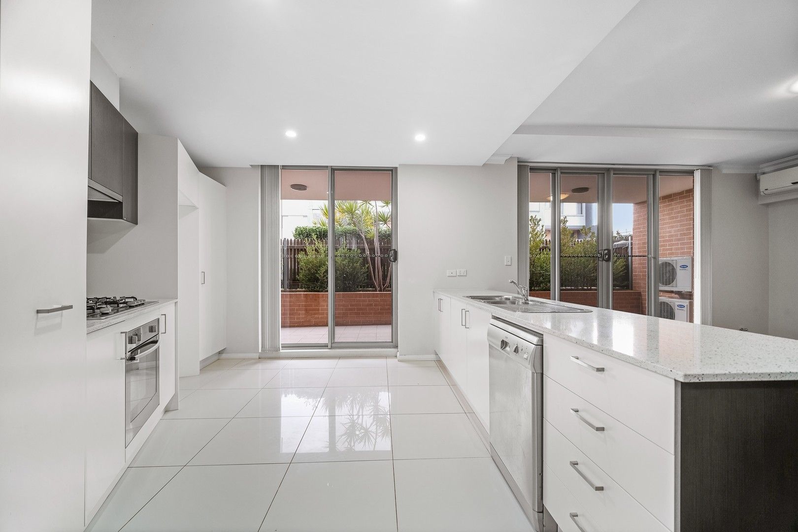 2 bedrooms Apartment / Unit / Flat in 23/34-36 Herbert Street WEST RYDE NSW, 2114