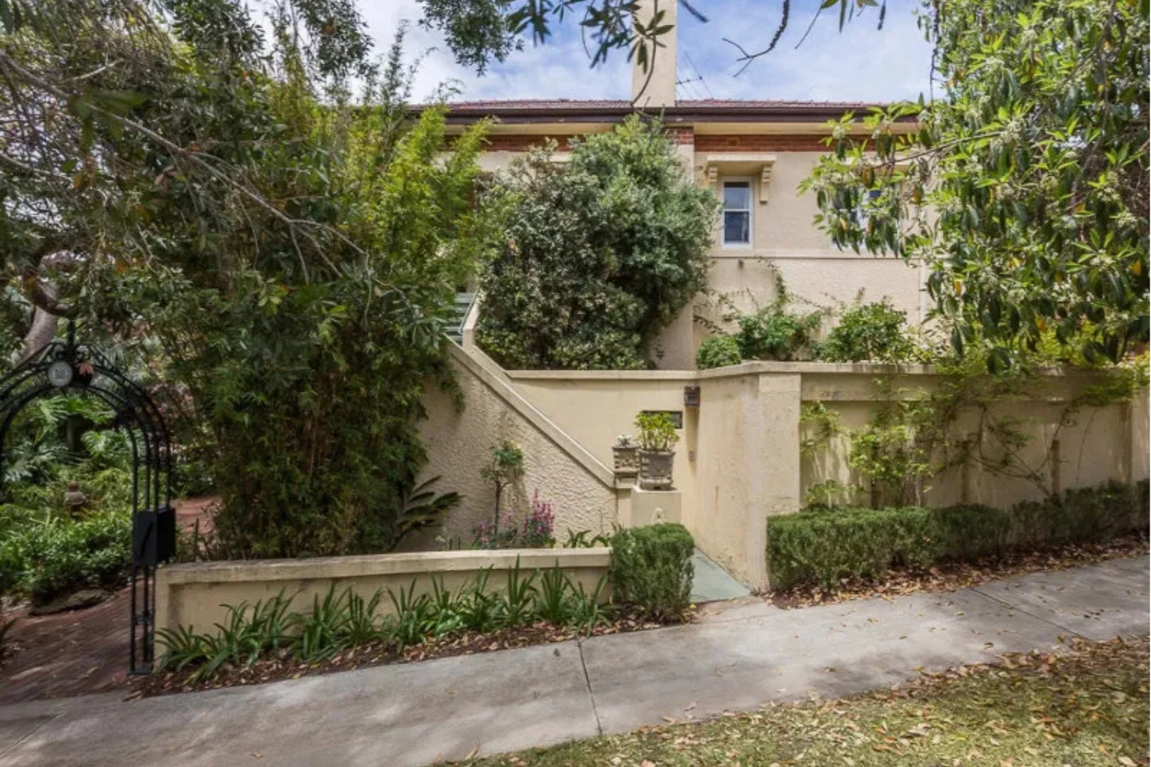 69 Broadway, Nedlands WA 6009