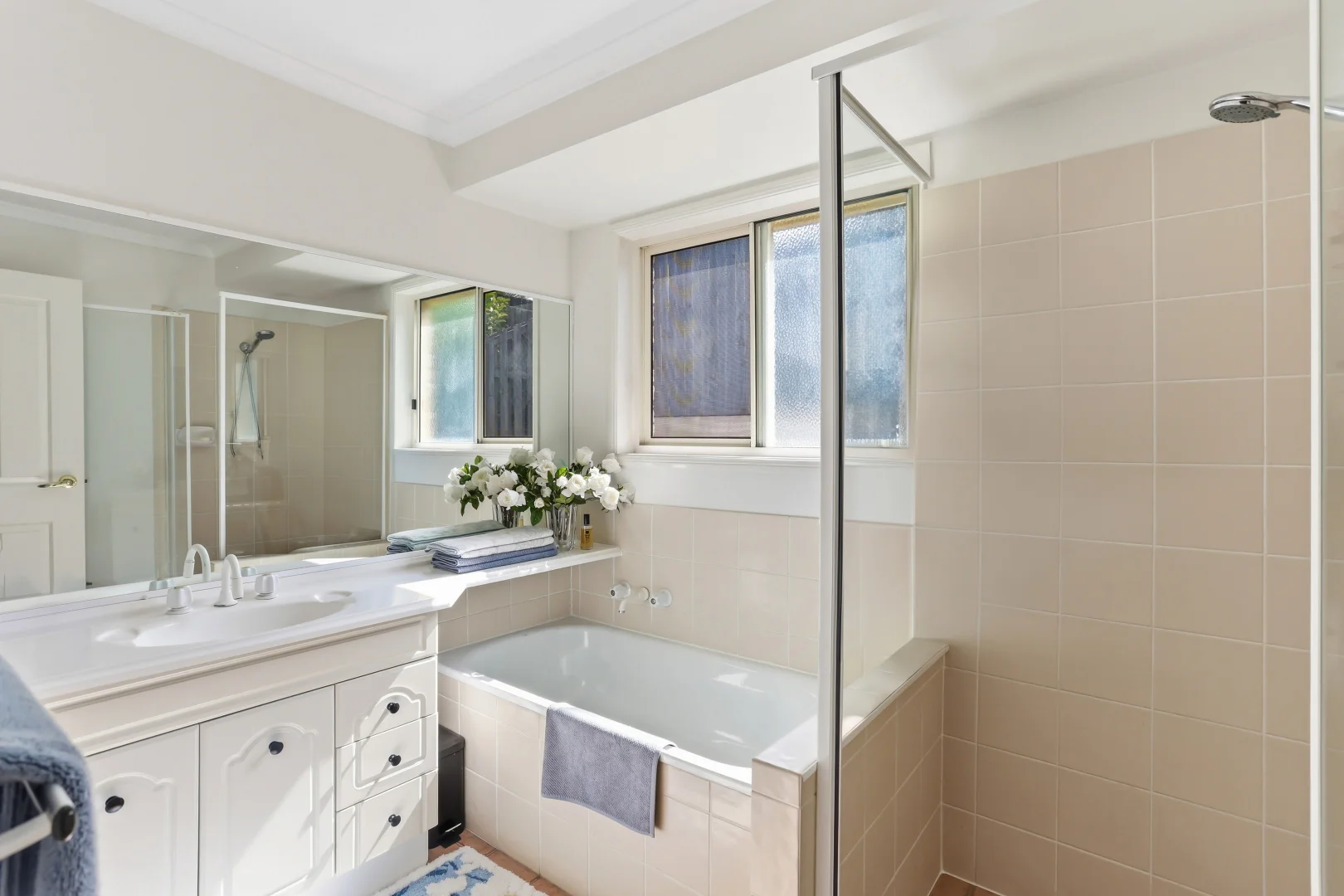 Additional image 11 of 4 Kingman Court, Pacific Pines QLD 4211