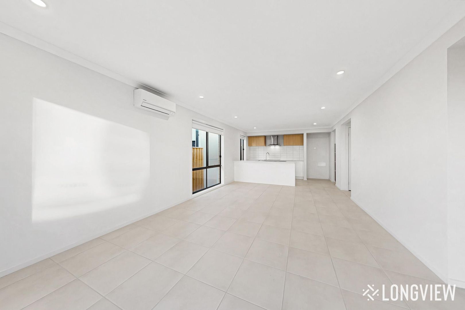 4 bedrooms House in 37 Rubrum Road SUNBURY VIC, 3429