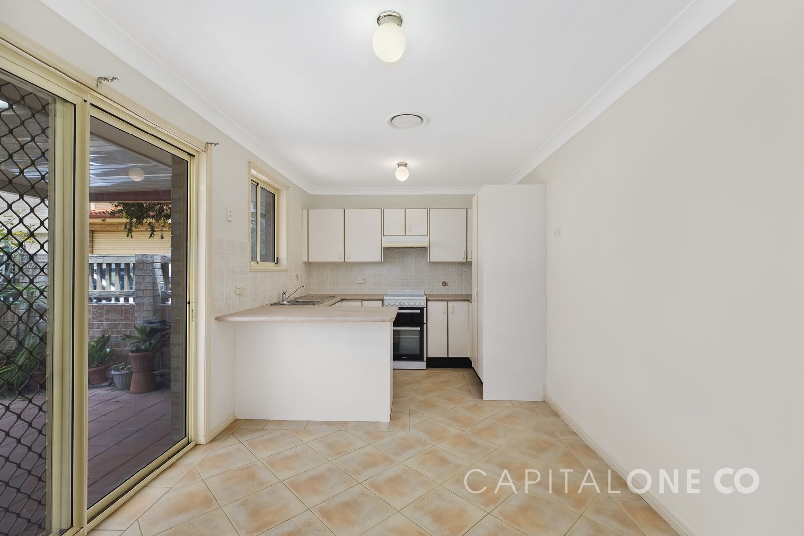 3/2-4 Oxford Drive, Lake Haven NSW 2263, Image 1