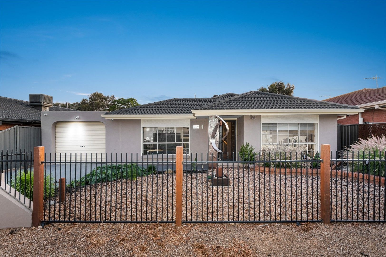 21 Shale Court, Delahey VIC 3037 Domain