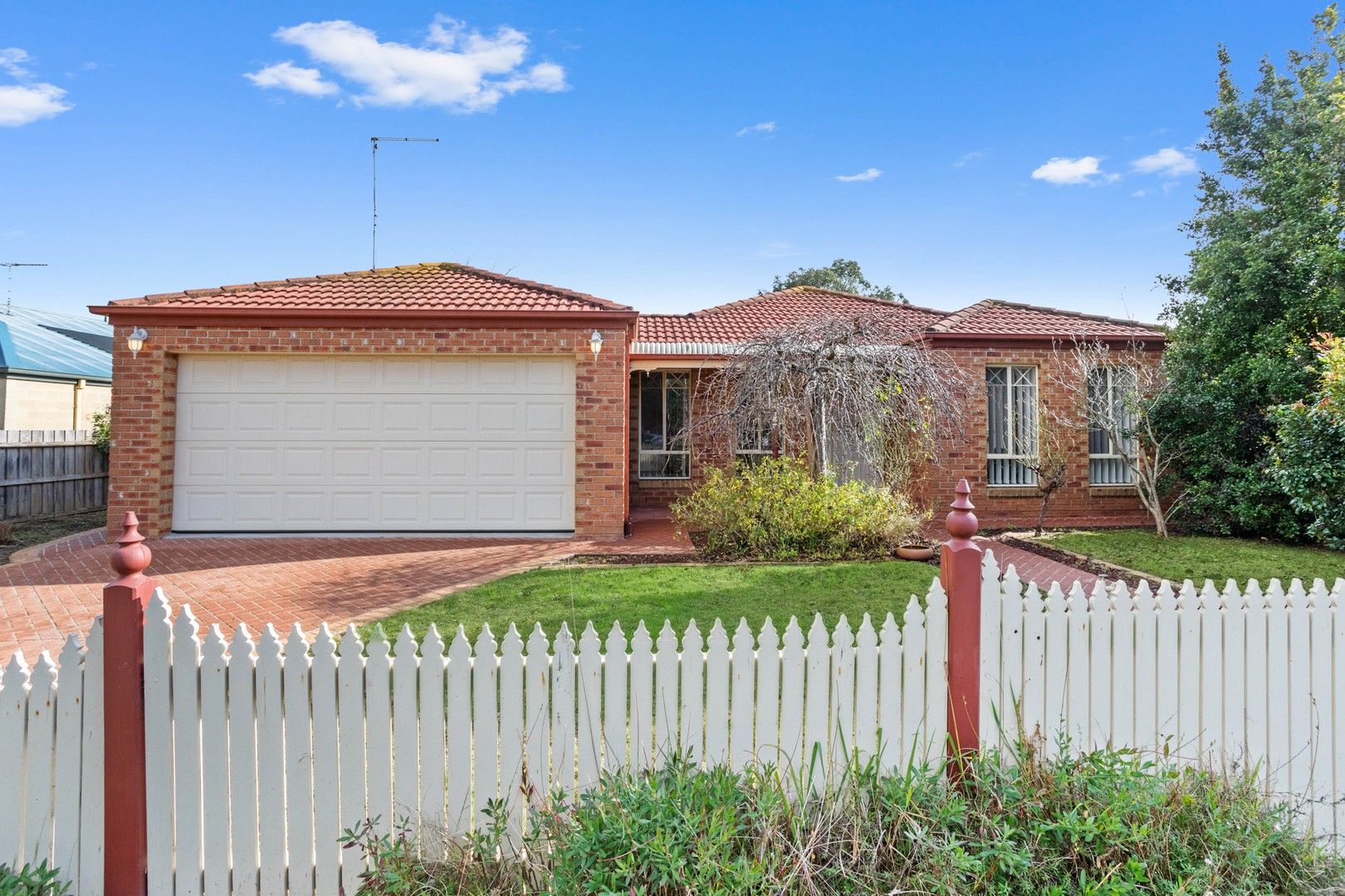 4 bedrooms House in 8 Ninalee Way SOMERVILLE VIC, 3912