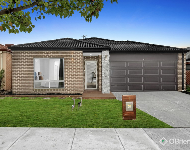 6 Merlin Drive, Cranbourne North VIC 3977