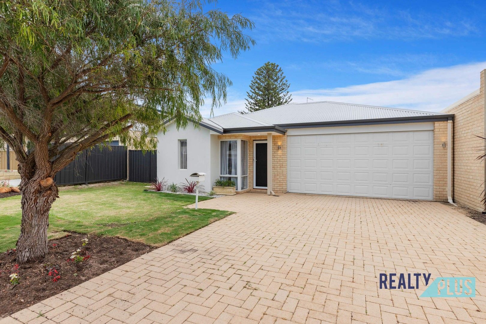 19 Weld Street, Rockingham WA 6168, Image 0