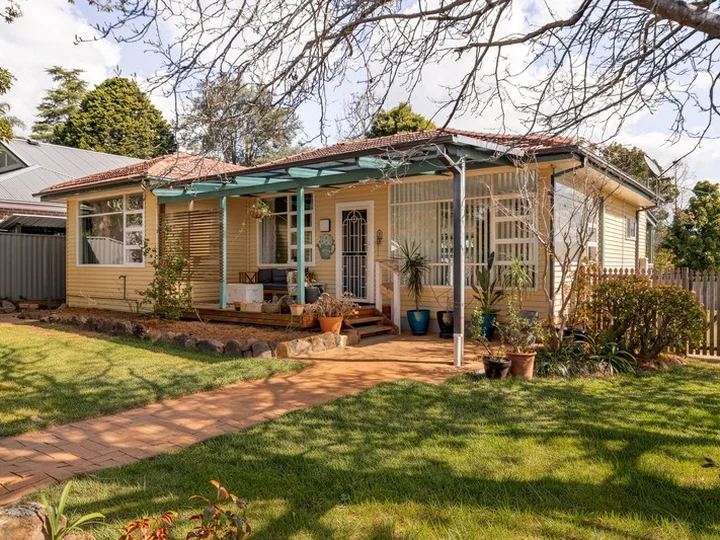 86 White Cross Road, Winmalee NSW 2777
