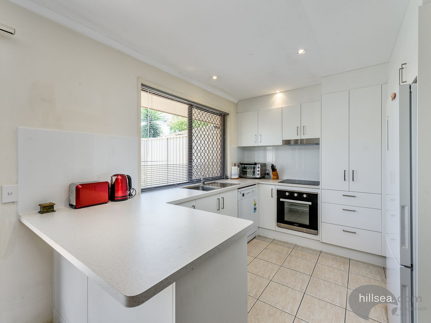 1/3 Stephenson Street, Labrador QLD 4215, Image 2