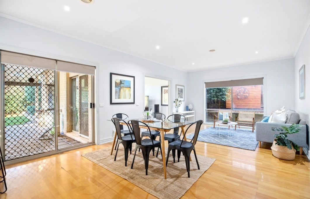 2 Harry Nance Close, Lysterfield VIC 3156 House For Rent 900 Domain