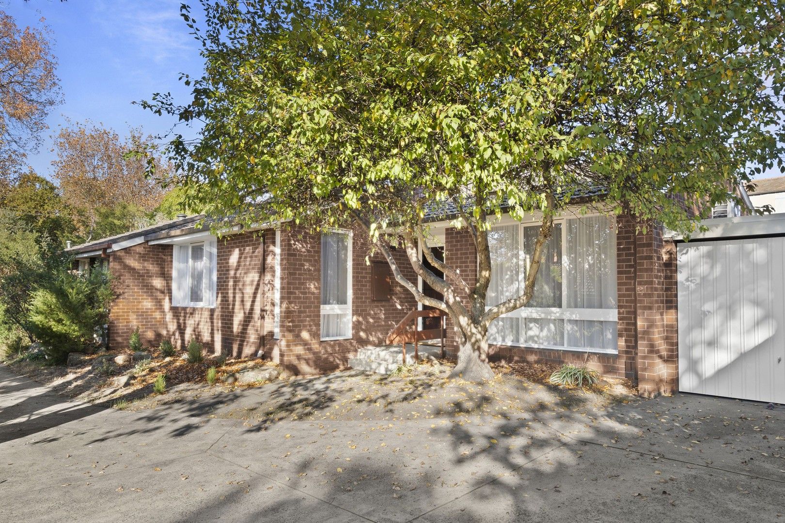 2 bedrooms Apartment / Unit / Flat in 2/47 Wattle Valley Road CANTERBURY VIC, 3126