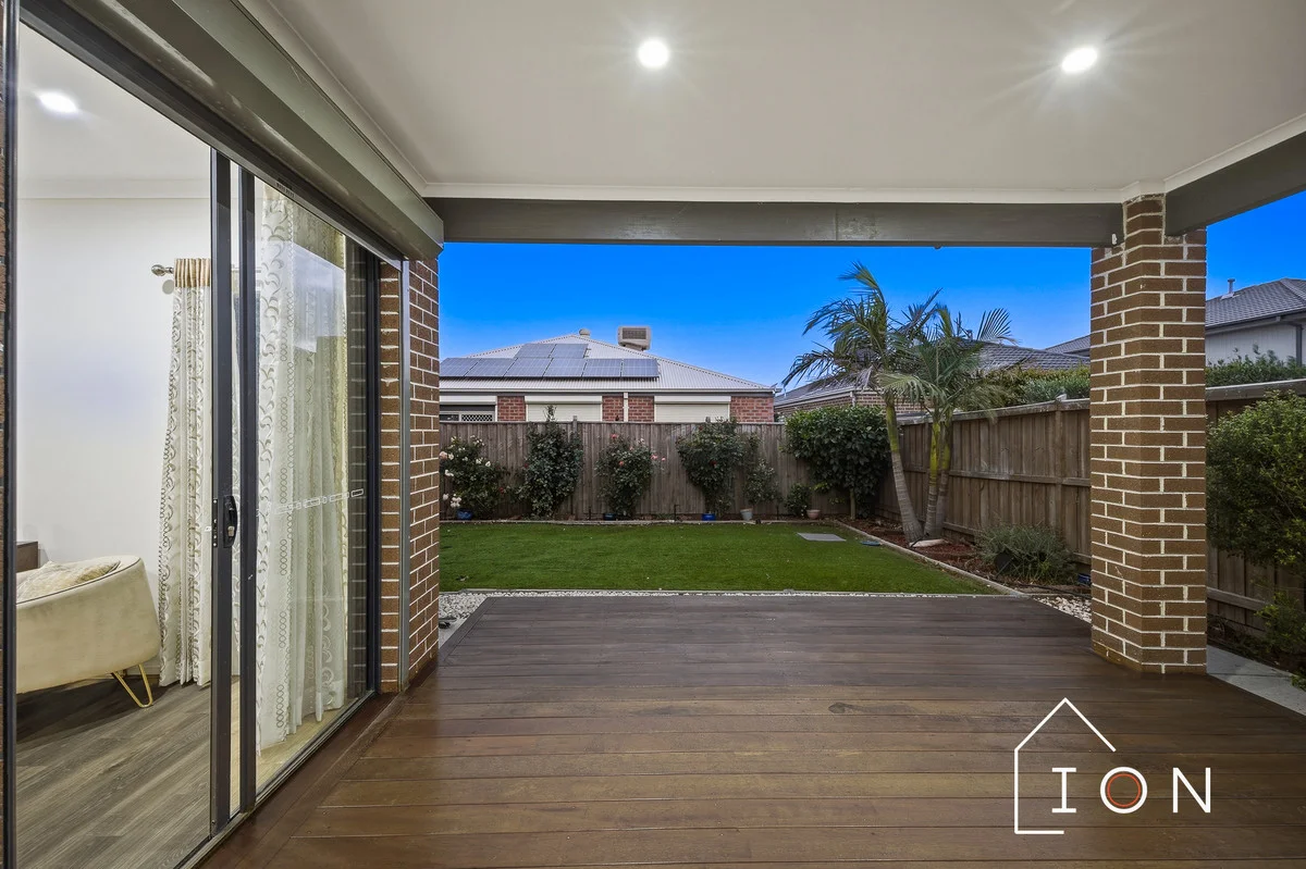 Additional image 30 of 8 Bluebank Avenue, Clyde North VIC 3978