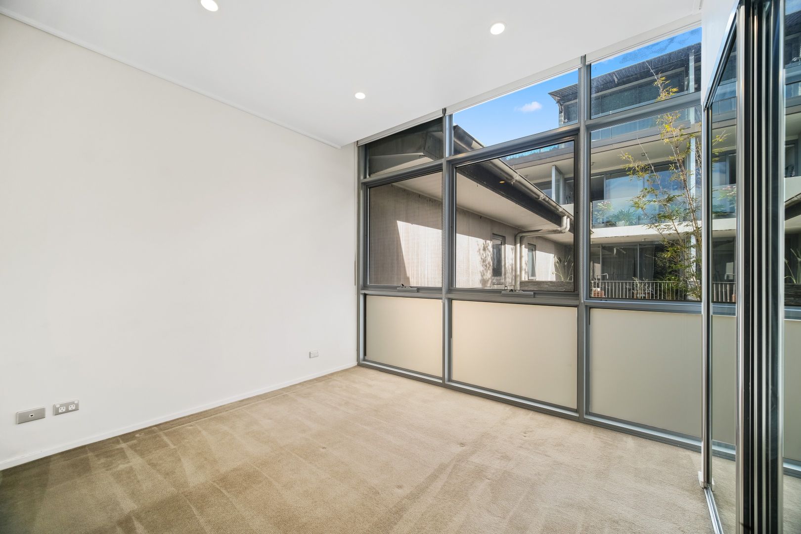120/14 Griffin Place, Glebe NSW 2037, Image 2