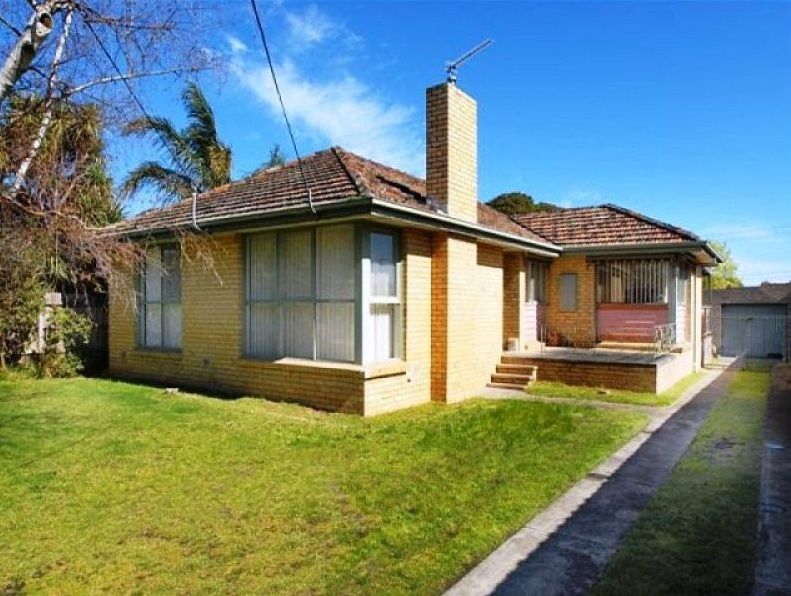 3 bedrooms House in 12 Seacrest Avenue SEAFORD VIC, 3198