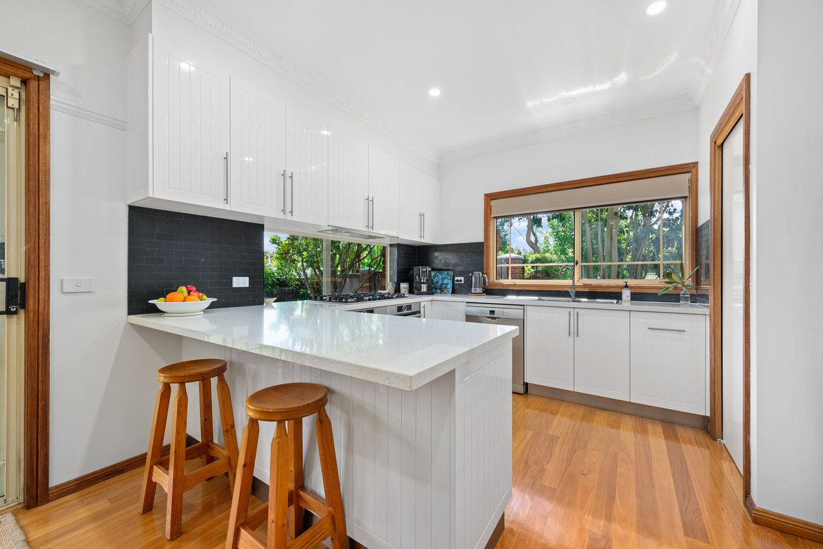 1 Dion Court, Sale VIC 3850, Image 2