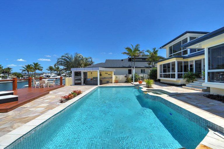 2 Royal Mews, Sovereign Islands QLD 4216, Image 1