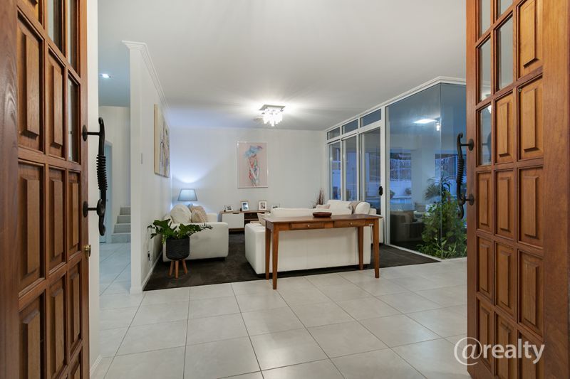 39 Corvus Drive, Cashmere QLD 4500, Image 2