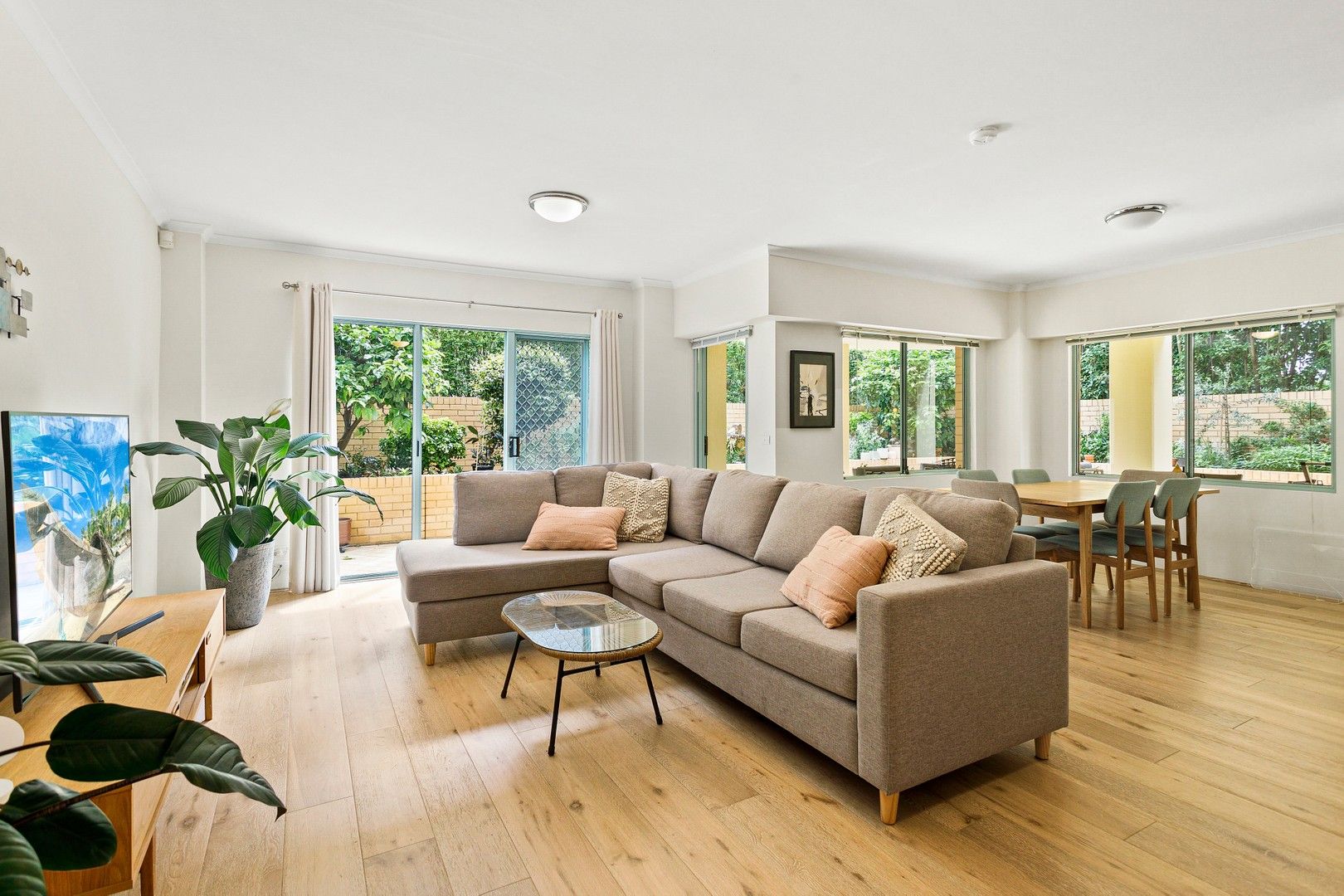 2 bedrooms Apartment / Unit / Flat in 3/2 Pleasant Avenue NORTH WOLLONGONG NSW, 2500