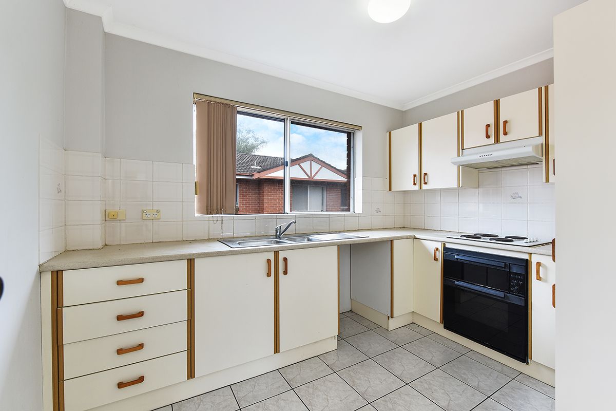 8/5-7 Water Street, Hornsby NSW 2077, Image 2