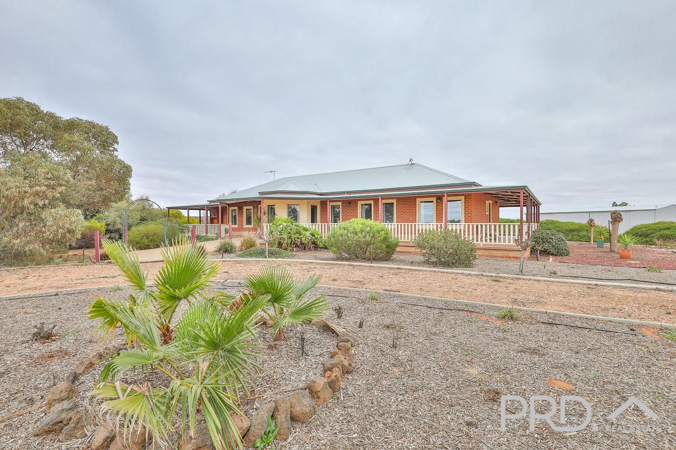 329 Woomera Avenue, Red Cliffs VIC 3496, Image 0
