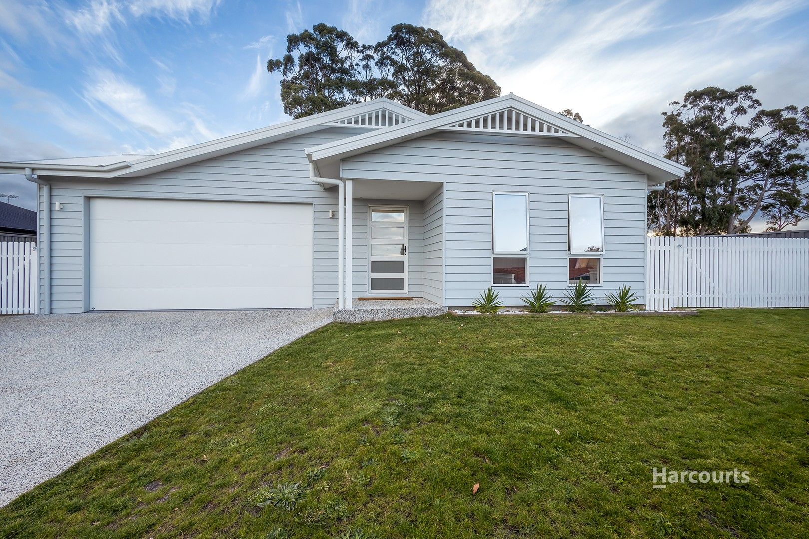 17 Invictus Place, Penguin TAS 7316, Image 0